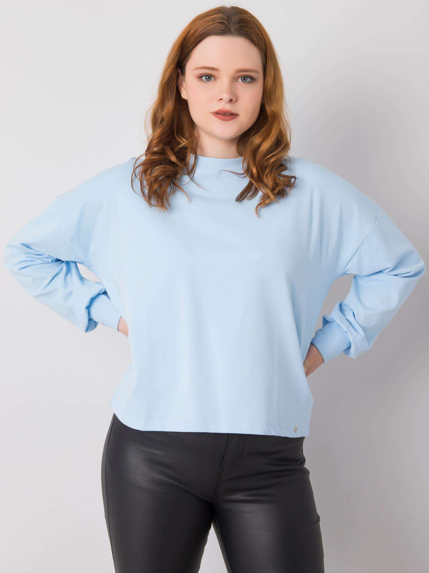 Šviesiai mėlynas plus size džemperis su ilgomis rankovėmis Florentia.