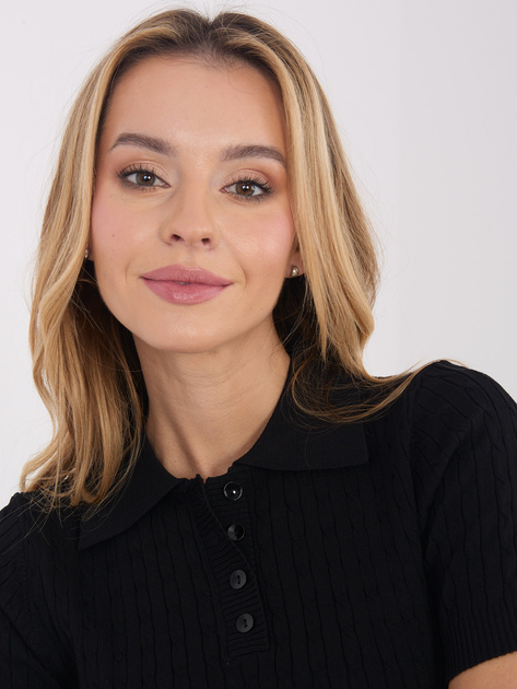 Czarny damski sweter z krótkim rękawem