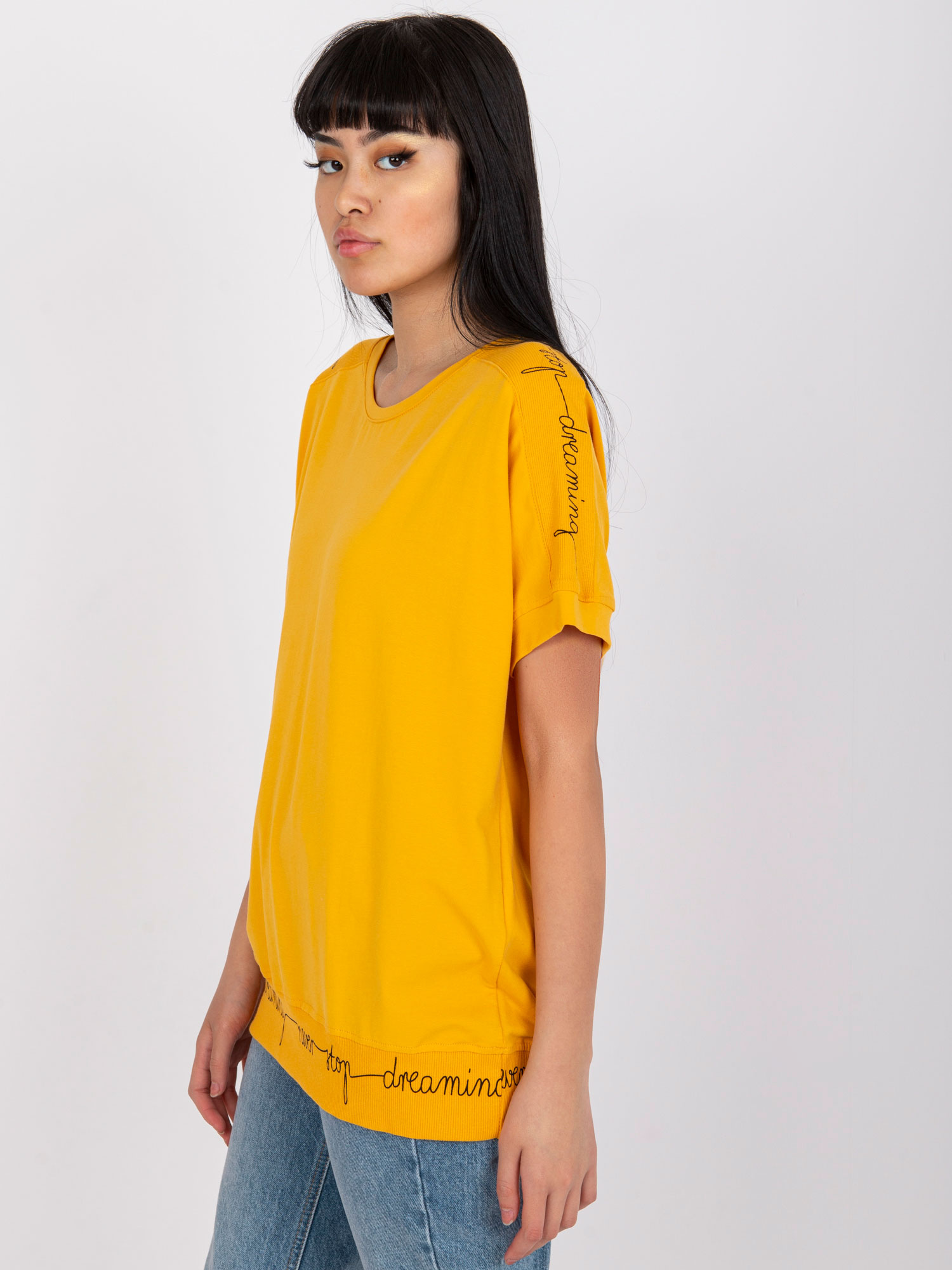 Helle orange Baumwollbluse für den Alltag.