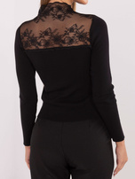 Czarny damski sweter z koronkowym golfem