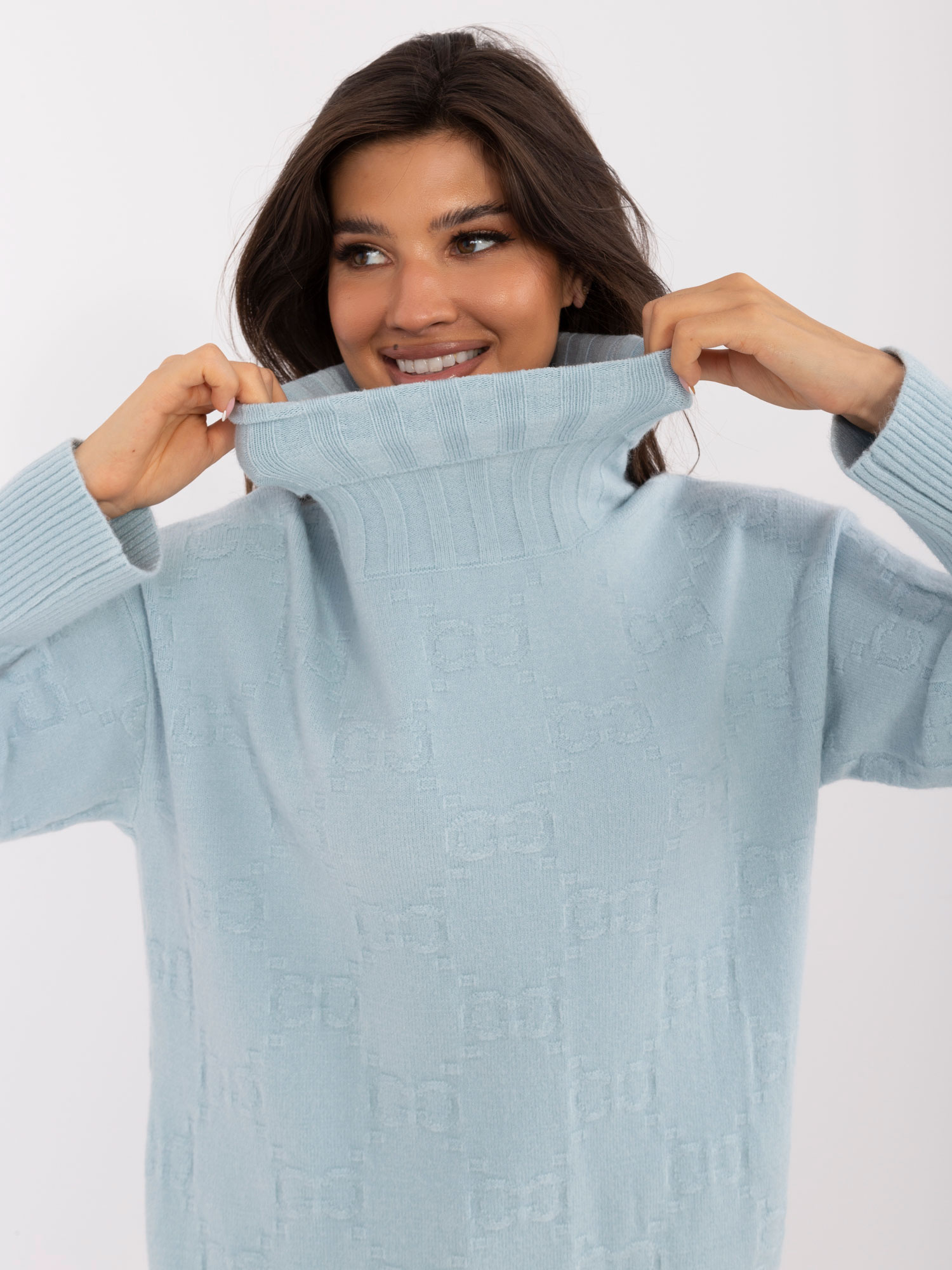 Sweter błękitny