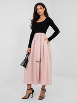 Pastelowa różowa rozkloszowana spódnica w paski