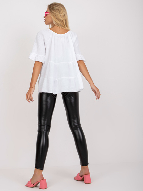 Biała muślinowa bluzka na co dzień z falbaną OCH BELLA