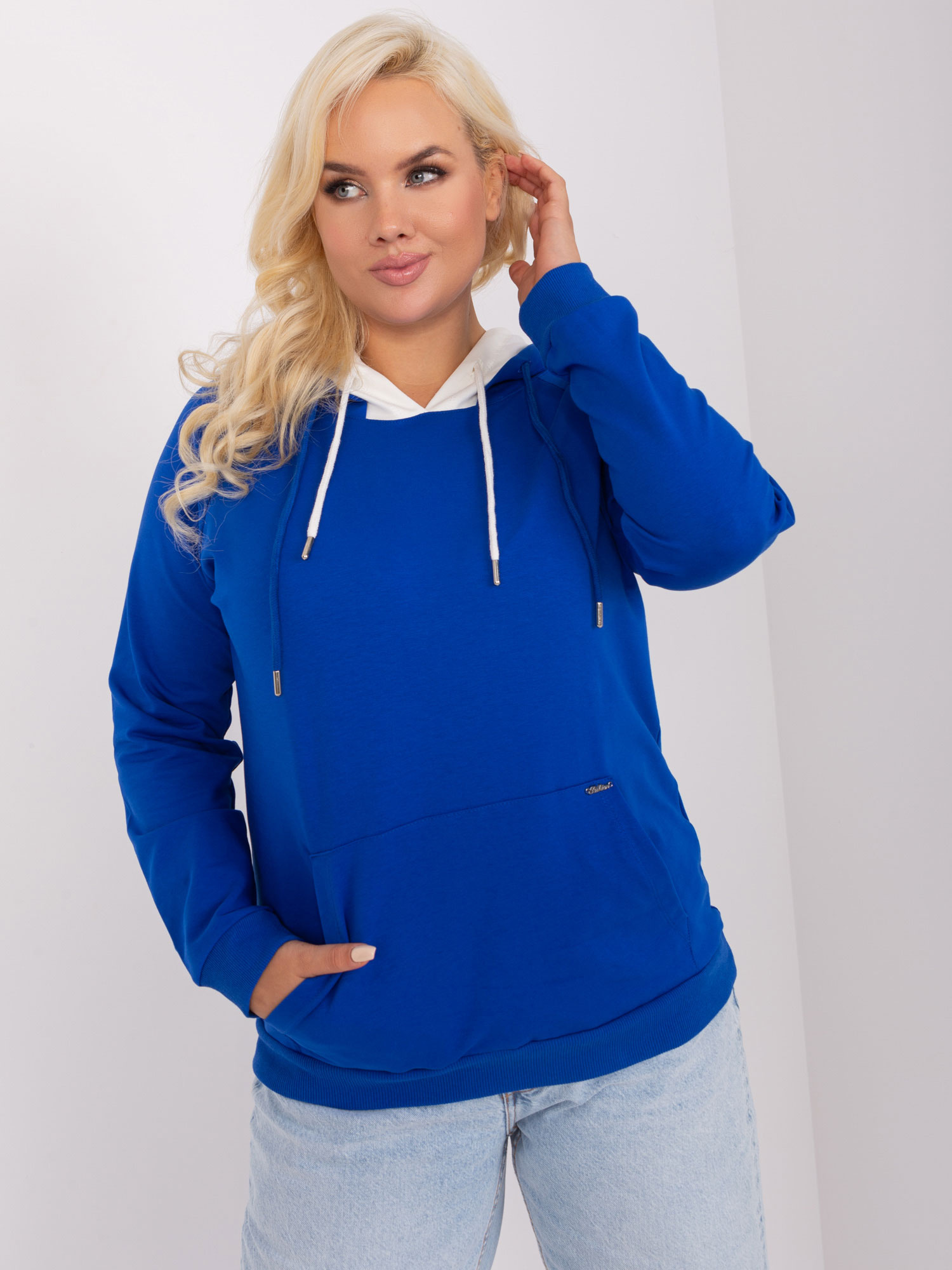 Kobaltowa bluza damska basic plus size