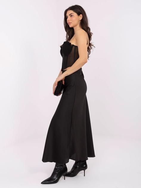 Czarna satynowa spódnica z wysokim stanem
