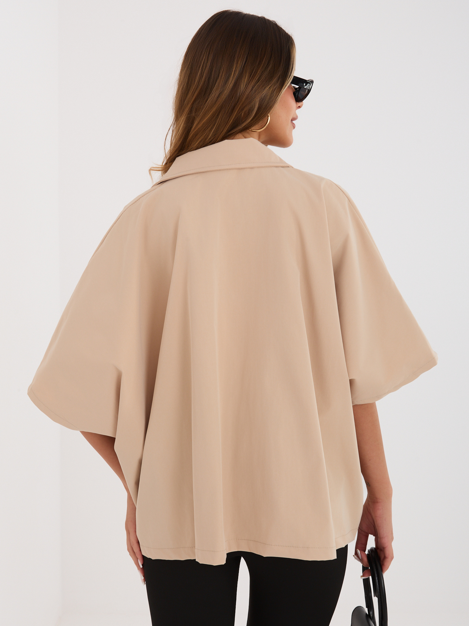 Camelowy przejściowy płaszcz z kieszeniami RUE PARIS