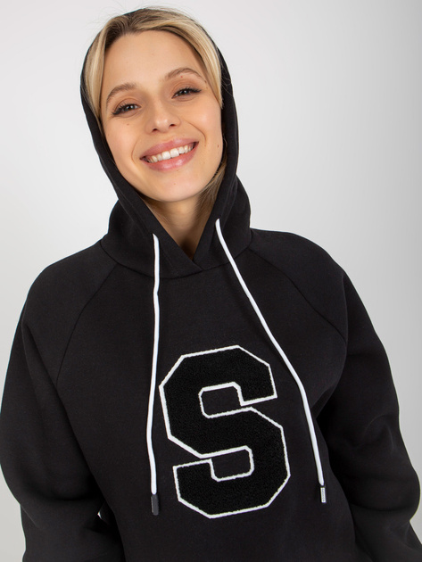 Hurtownia Czarna bluza z kapturem i troczkami