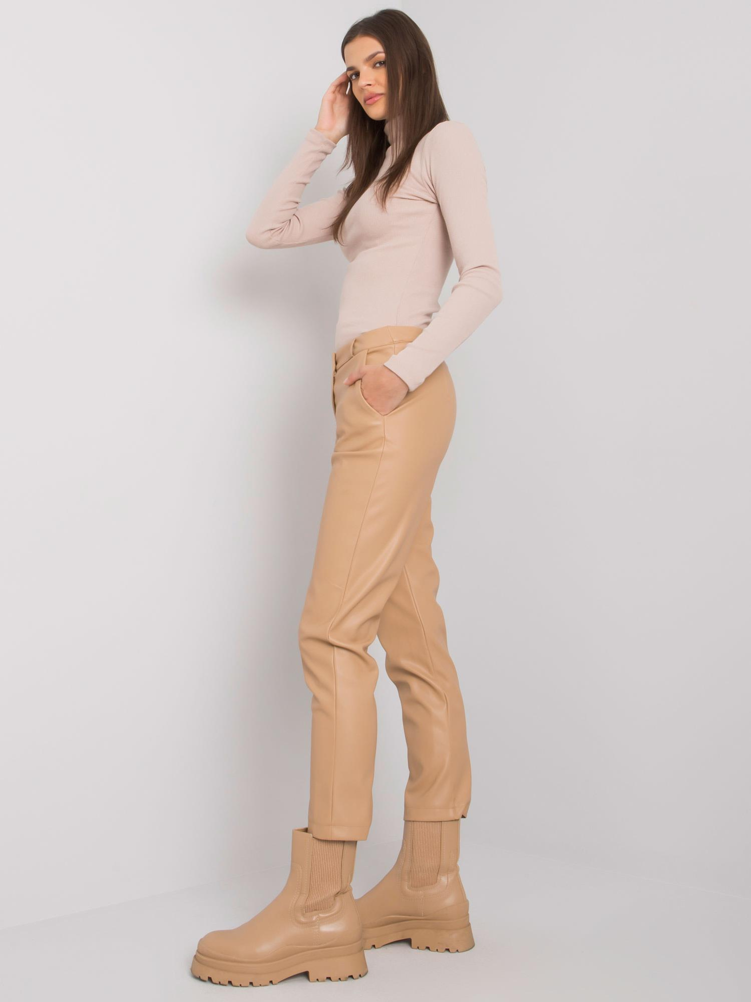 Beige Kunstlederhose Benny.