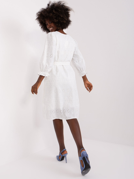 Hurtownia Ecru ażurowa sukienka z rękawem 3/4