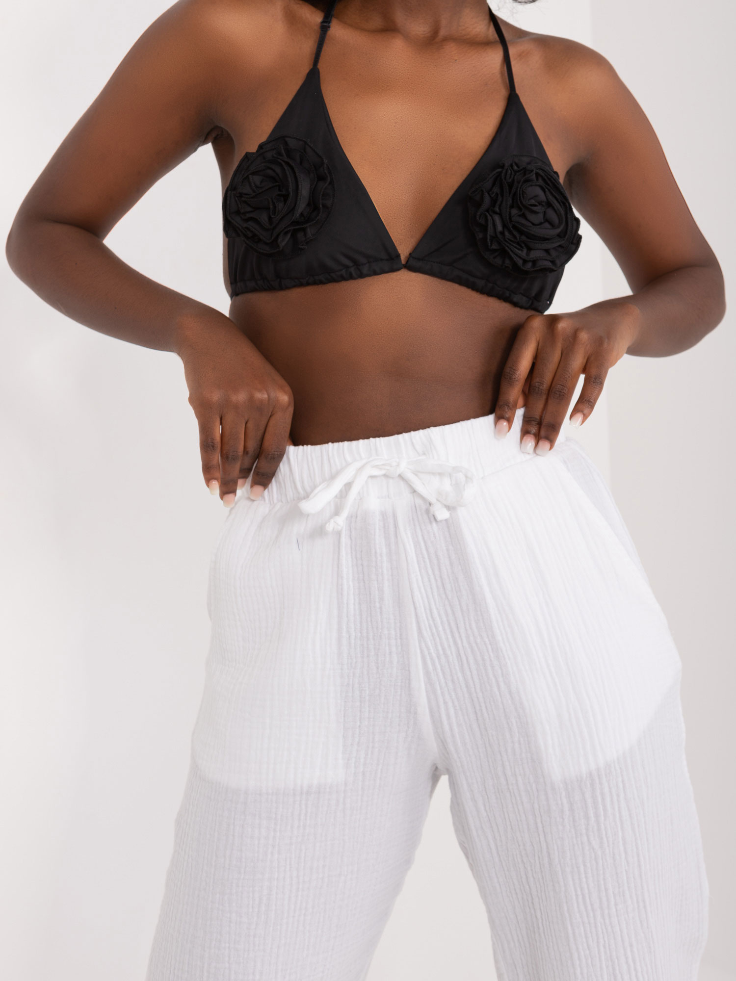 White summer pants made of muslin cotton SUBLEVEL.