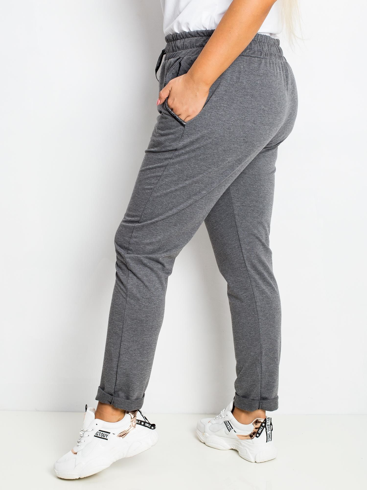 Tmavě šedé kalhoty plus size Savage.