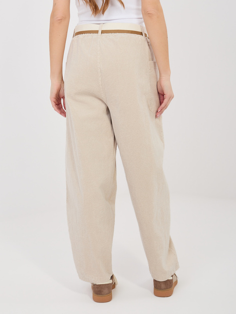 Jasnobeżowe sztruksowe spodnie carrot RUE PARIS