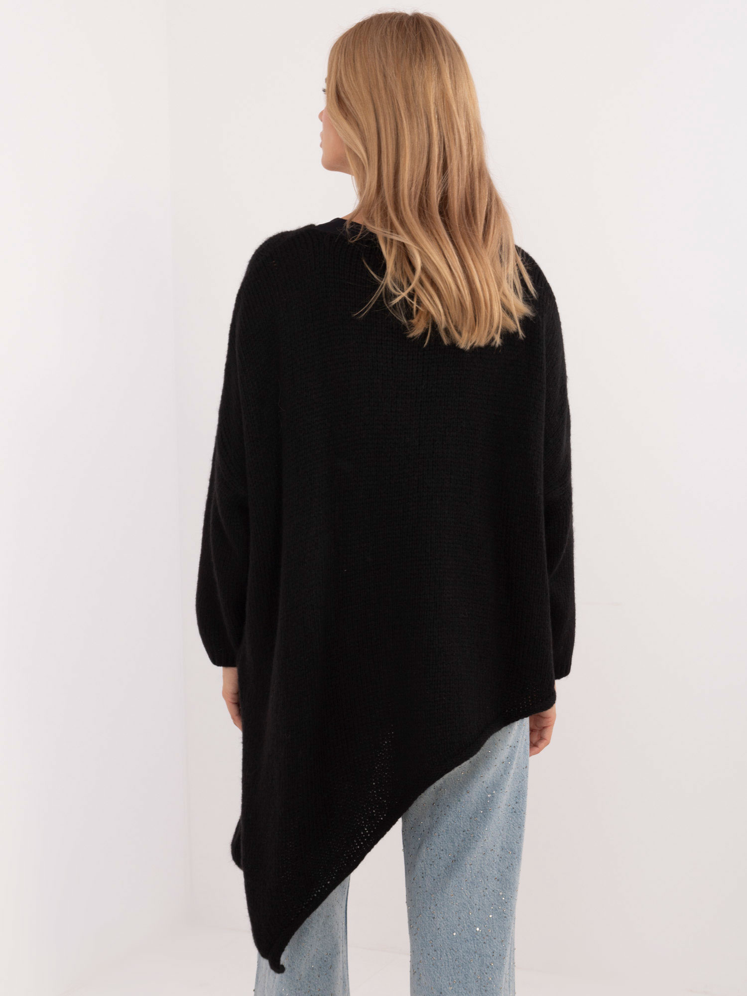 Sweter czarny