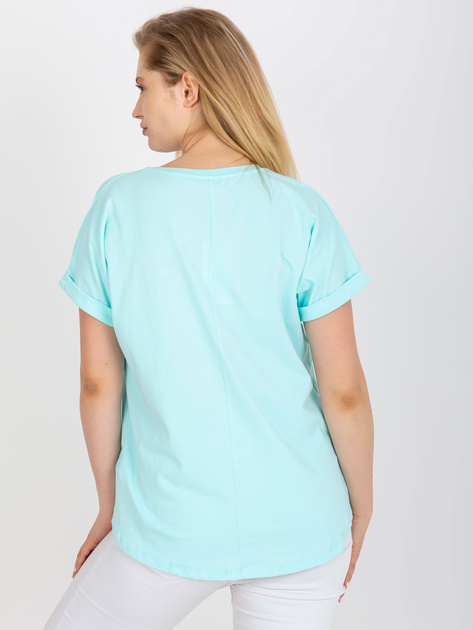 Miętowy t-shirt plus size ze złotym napisem