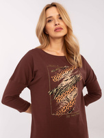Hurt Brązowa długa bluzka damska z nadrukiem