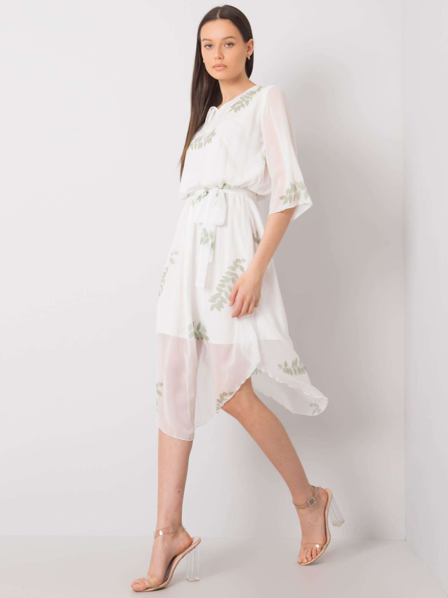 Biele šaty Yareli.
