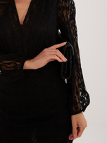 Czarna drapowana sukienka z dekoltem V