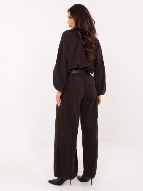 Czekoladowe sztruksowe spodnie z gumką w pasie