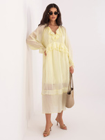 Maślana żółta długa sukienka z żabotem