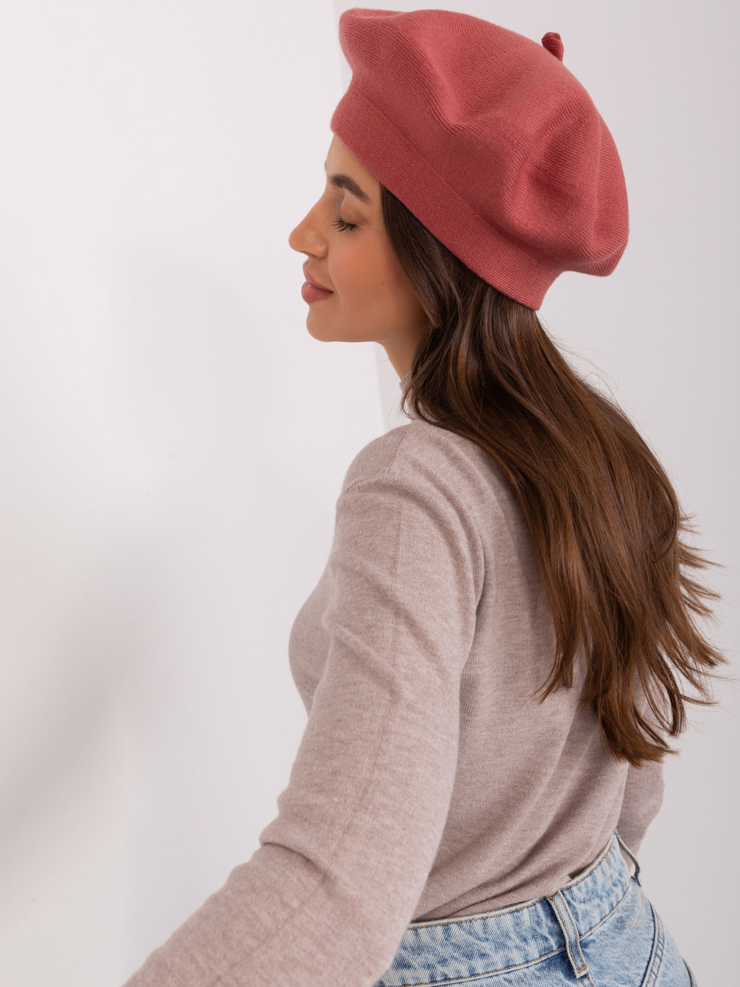 Hurt Ceglasta damska czapka zimowa typu beret 