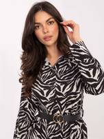 Czarno-biała koszulowa sukienka w zebrę