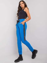 Blaue Jogginghose mit Applikation Giulia.