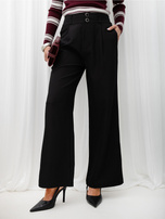 Black elegant trousers with pockets.