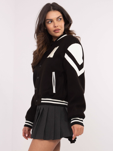 Hurt Czarna damska kurtka bomberka z naszywką