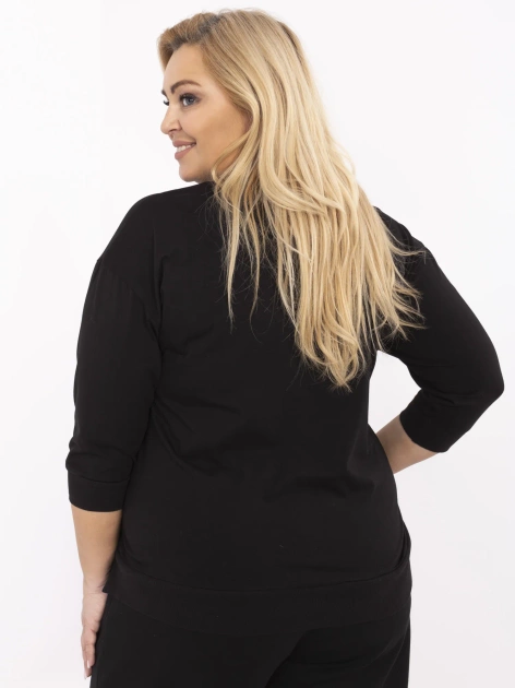 Czarna casualowa bluzka plus size z aplikacjami