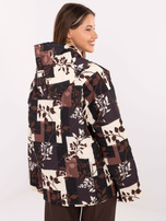 Czarna pikowana kurtka z nadrukiem