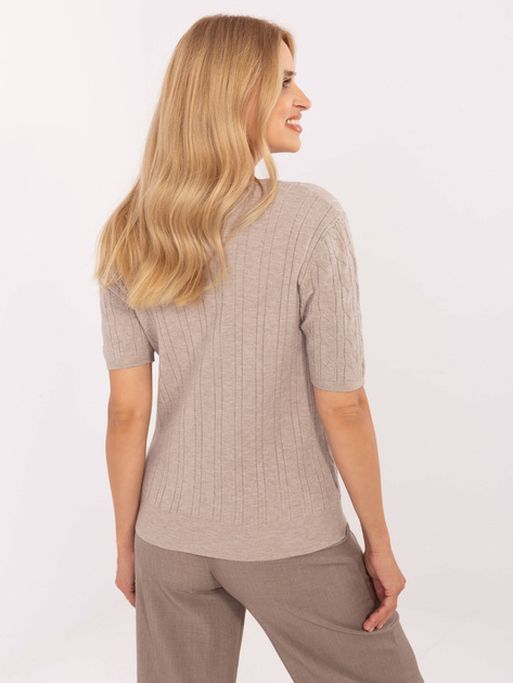 Beżowy klasyczny sweter z dekoltem V