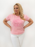 Světlé růžové tričko plus size s květinovým motivem.