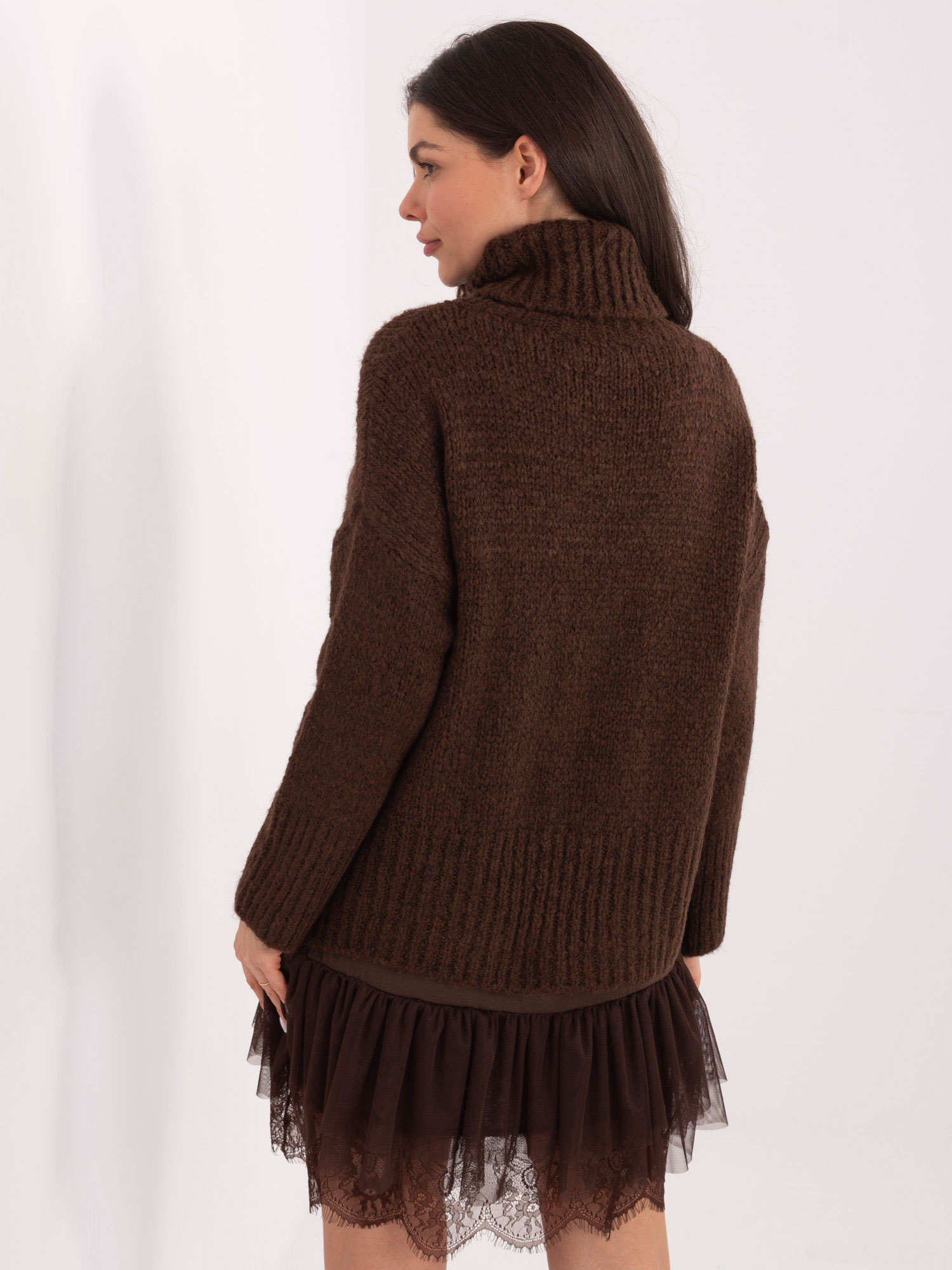 Sweter ciemny brązowy