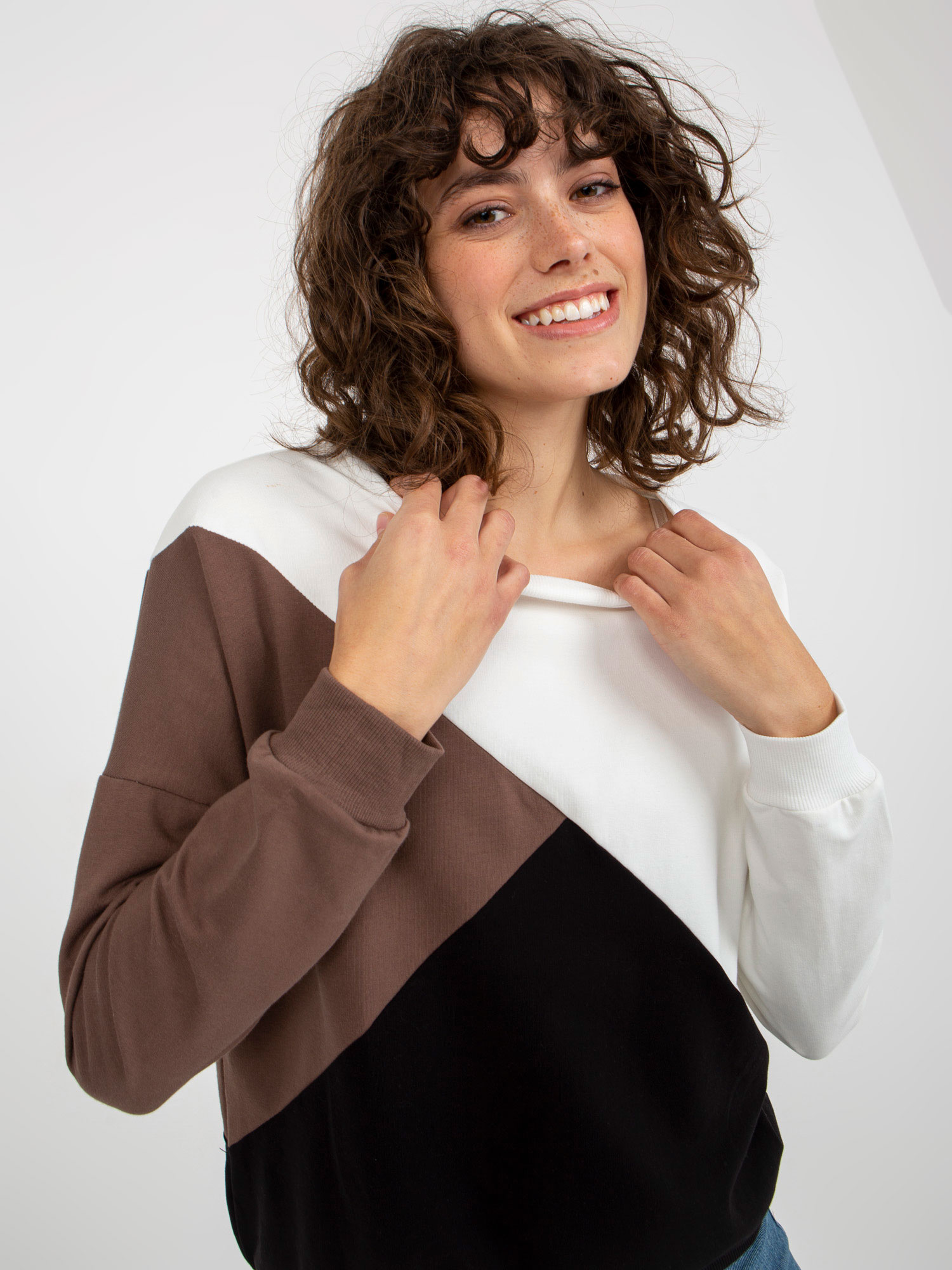 Biało-czarna bawełniana bluza basic bez kaptura
