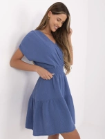 Brudnoniebieska muślinowa sukienka z krótkim rękawem