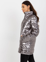 Hurtownia Srebrna damska kurtka pikowana z kieszeniami 