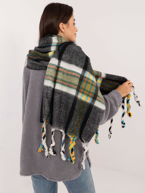 Hurtownia online Czarny zimowy szal w kratę