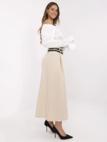 Beżowa długa spódnica z zakładkami 