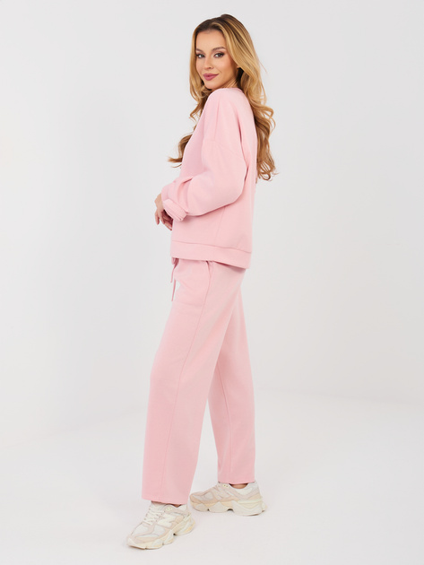 Pastelowy różowy damski komplet z miękkiego materiału