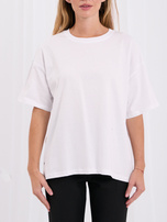 Biały damski t-shirt basic o kroju oversize