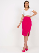 Fuksjowa ołówkowa spódnica basic z rozcięciem