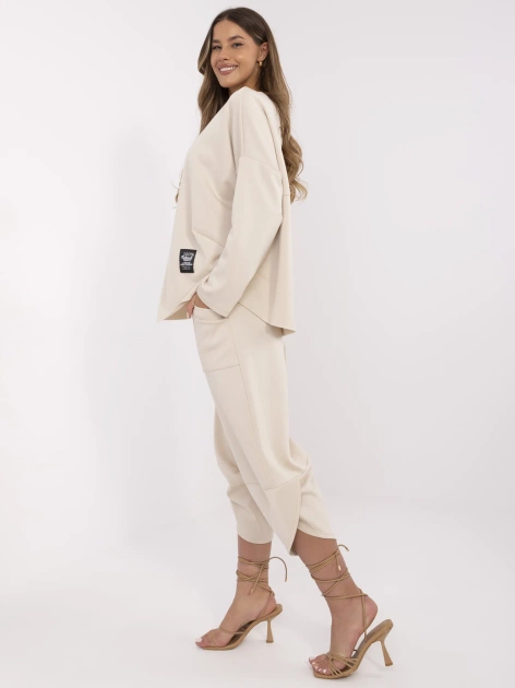 Beżowy dwuczęściowy komplet z bluzą oversize