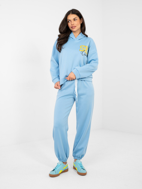 Pastelowy niebieski komplet ze spodniami typu jogger RUE PARIS