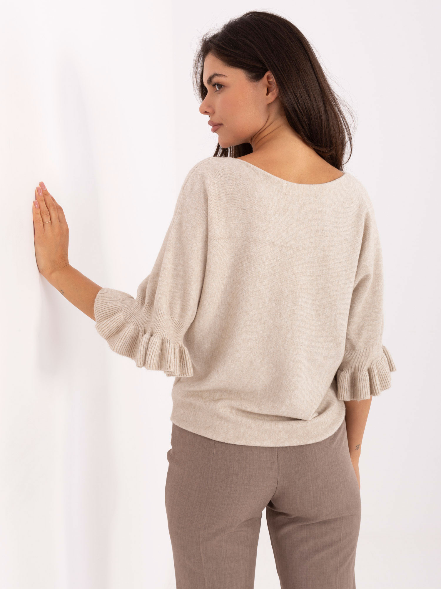 Sweter beżowy