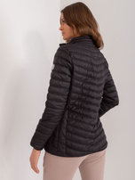 Großhandel Schwarze Damenjacke mit Steppung SUBLEVEL.