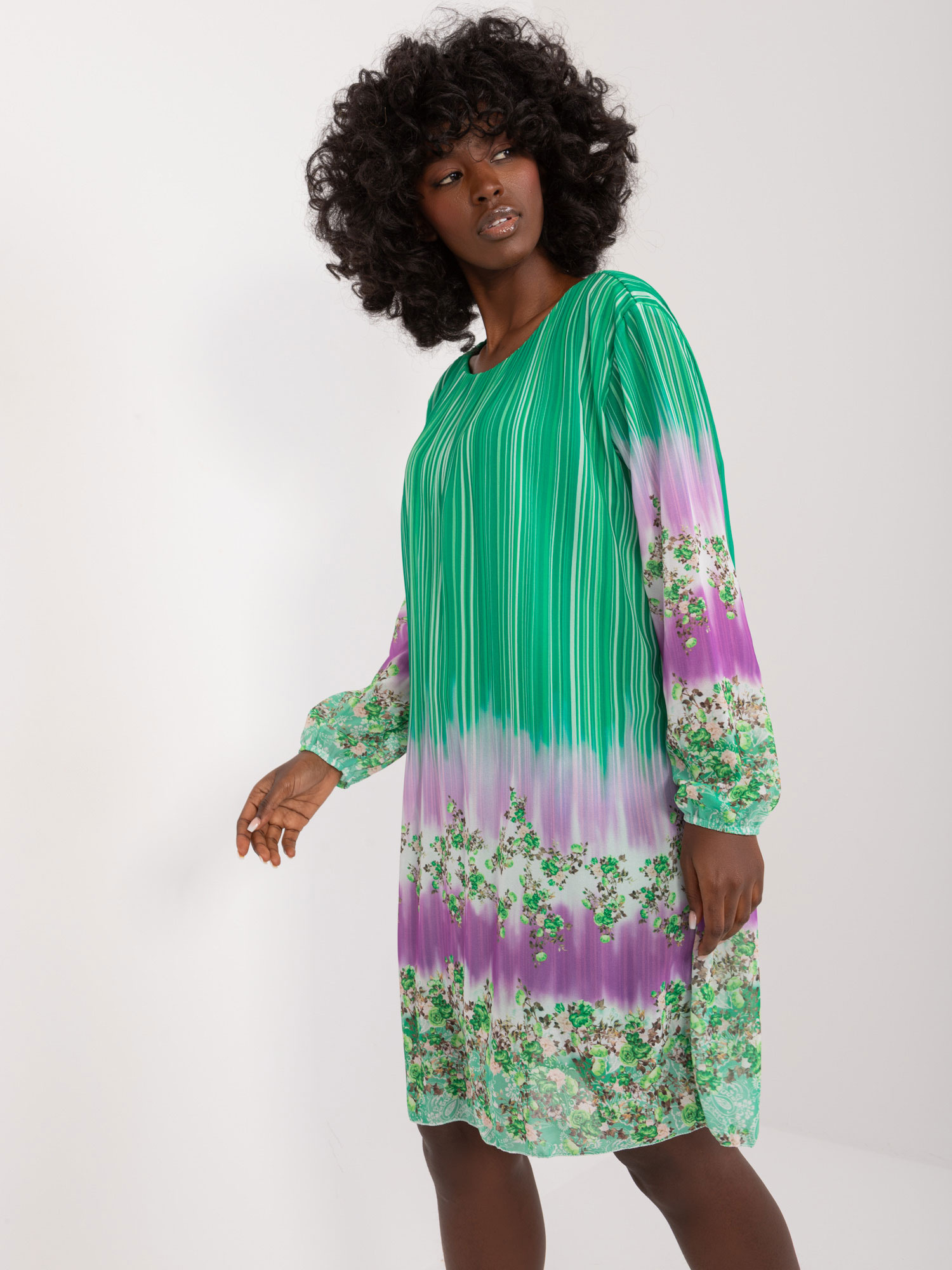 Wholesale Green Women's Dress with Colorful Prints.