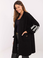 Czarny damski kardigan z napisami na rękawach