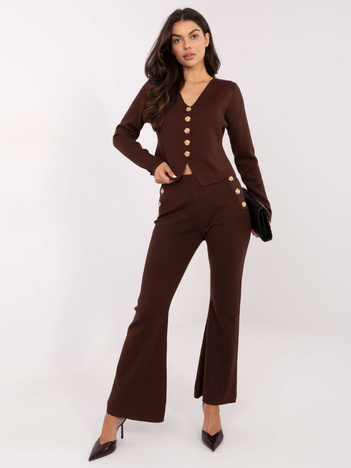 Brązowy dzianinowy komplet z krótkim swetrem