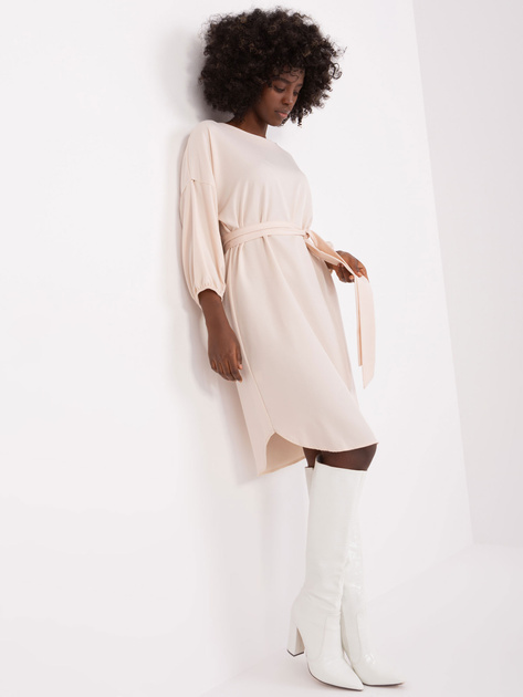 Hurt Jasnobeżowa sukienka z rękawem 3/4 RUE PARIS