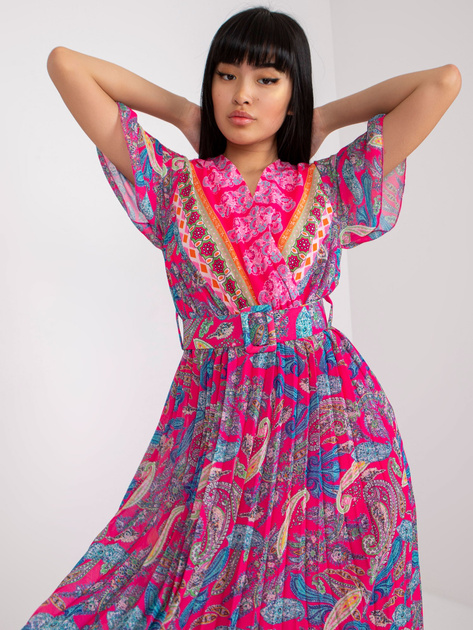 Różowa plisowana sukienka one size z orientalnym motywem